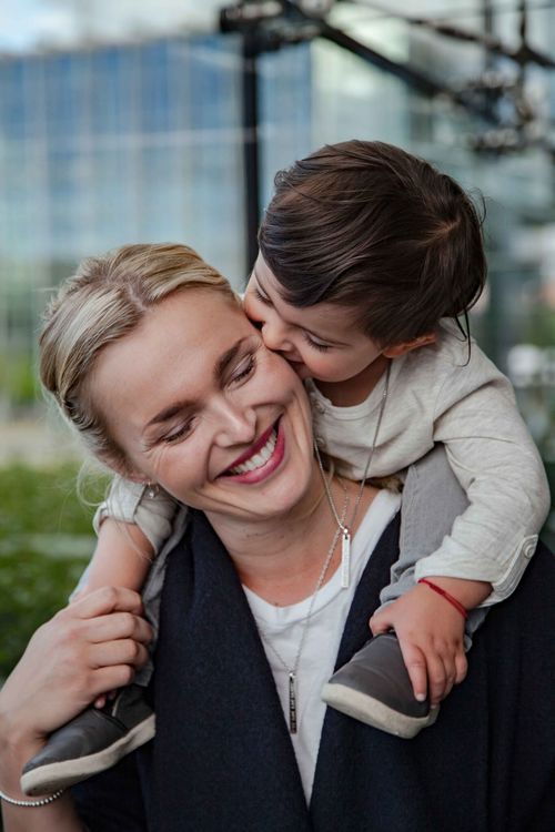 Sydänlapsi Oliver 2,5 vuotta ja Jenni-äiti